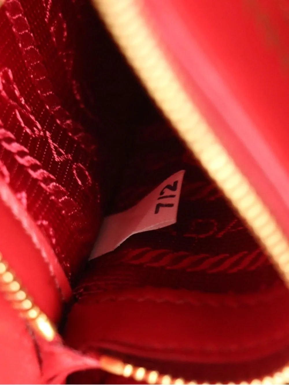 Prada Diagramme Quilted Leather Shoulder Bag in Red with Chain Strap Crossbody - Picture 11 of 16